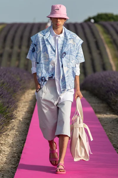 Look 6